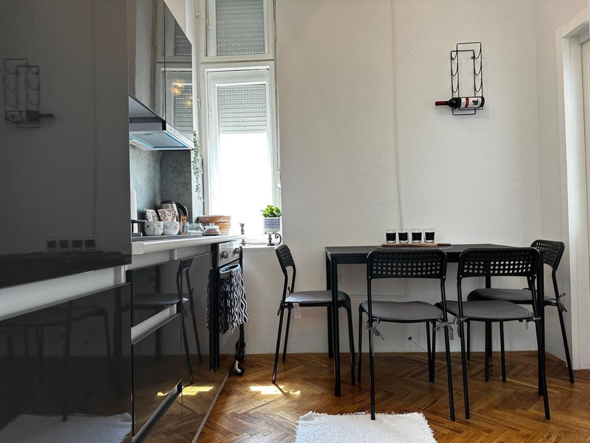 Pure Of Joy City Centre Apartment Subotica Dış mekan fotoğraf